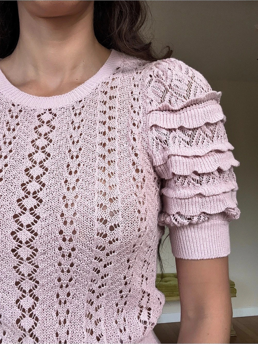 Express Pink Ruffle Sleeve Sweater Size Small - Picture 4 of 6
